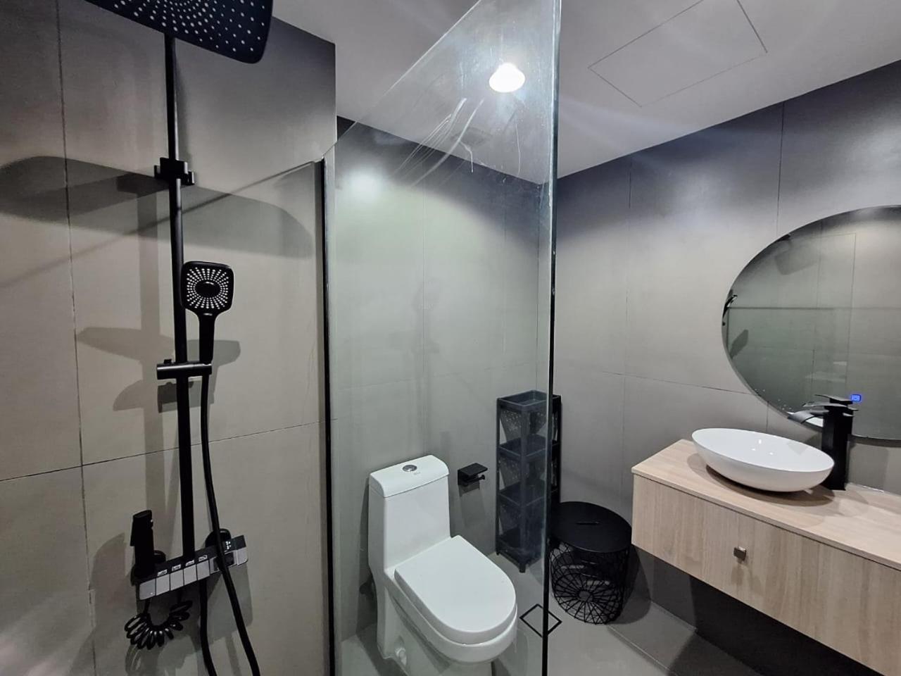 Modern Renovated Building 197 - 5 Min Walking From Metro And Pavilions Dubai